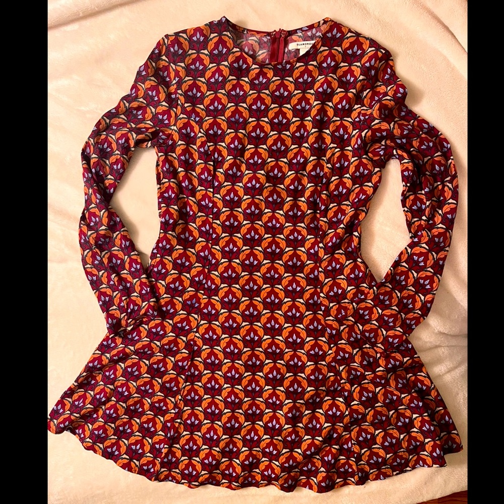 Retro pattern 70s style swing dress